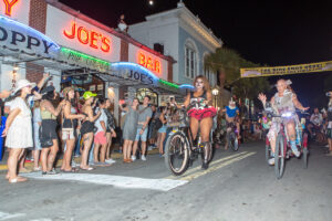 Sloppy zombies zombie bike ride key west ©jhohnny white milezerokeywest. Com 0535