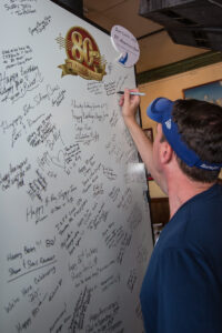 Web sloppy joes 80th birthday key west photo johnny w12
