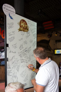 Web sloppy joes 80th birthday key west photo johnny w32