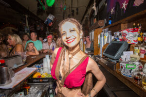Web toga costume contest sloppy joes bar key west ©johnny white 2019 milezerokeywest. Com 6378